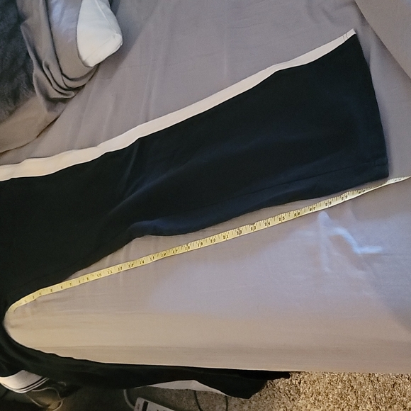 STUNNING BCBG black trackpants with side stripes - Picture 10 of 11